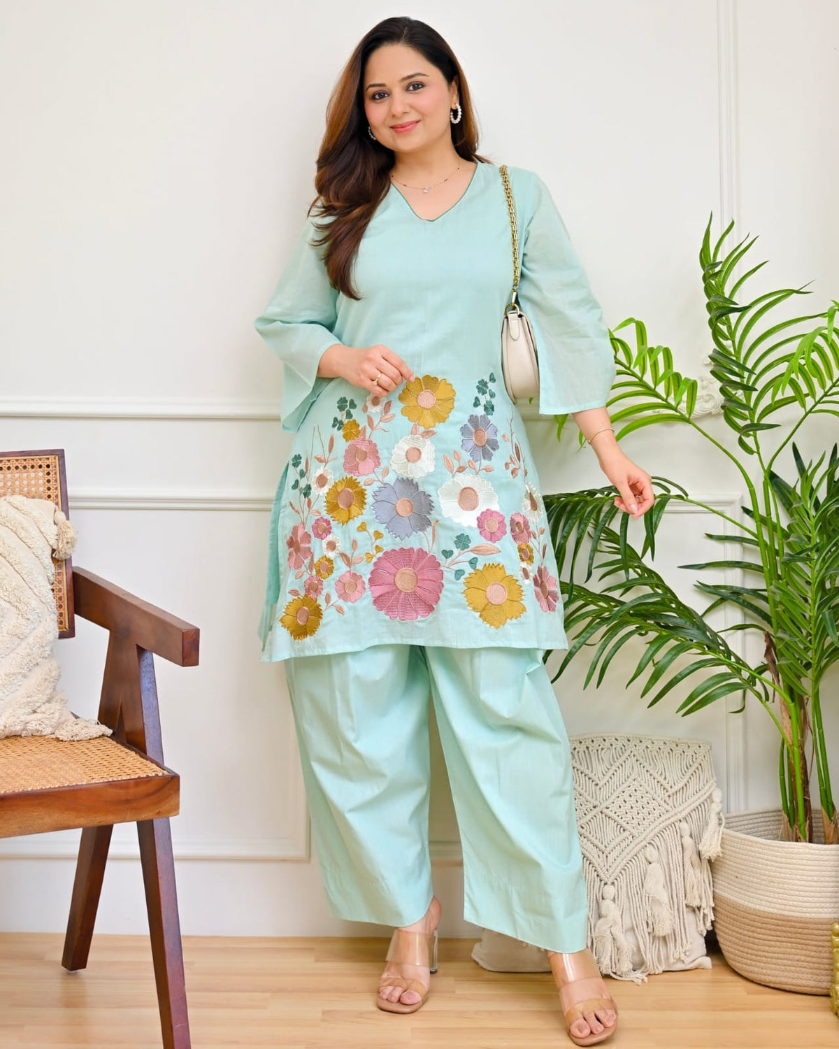 Mint Green Floral Embroidered Kurta Pant Set