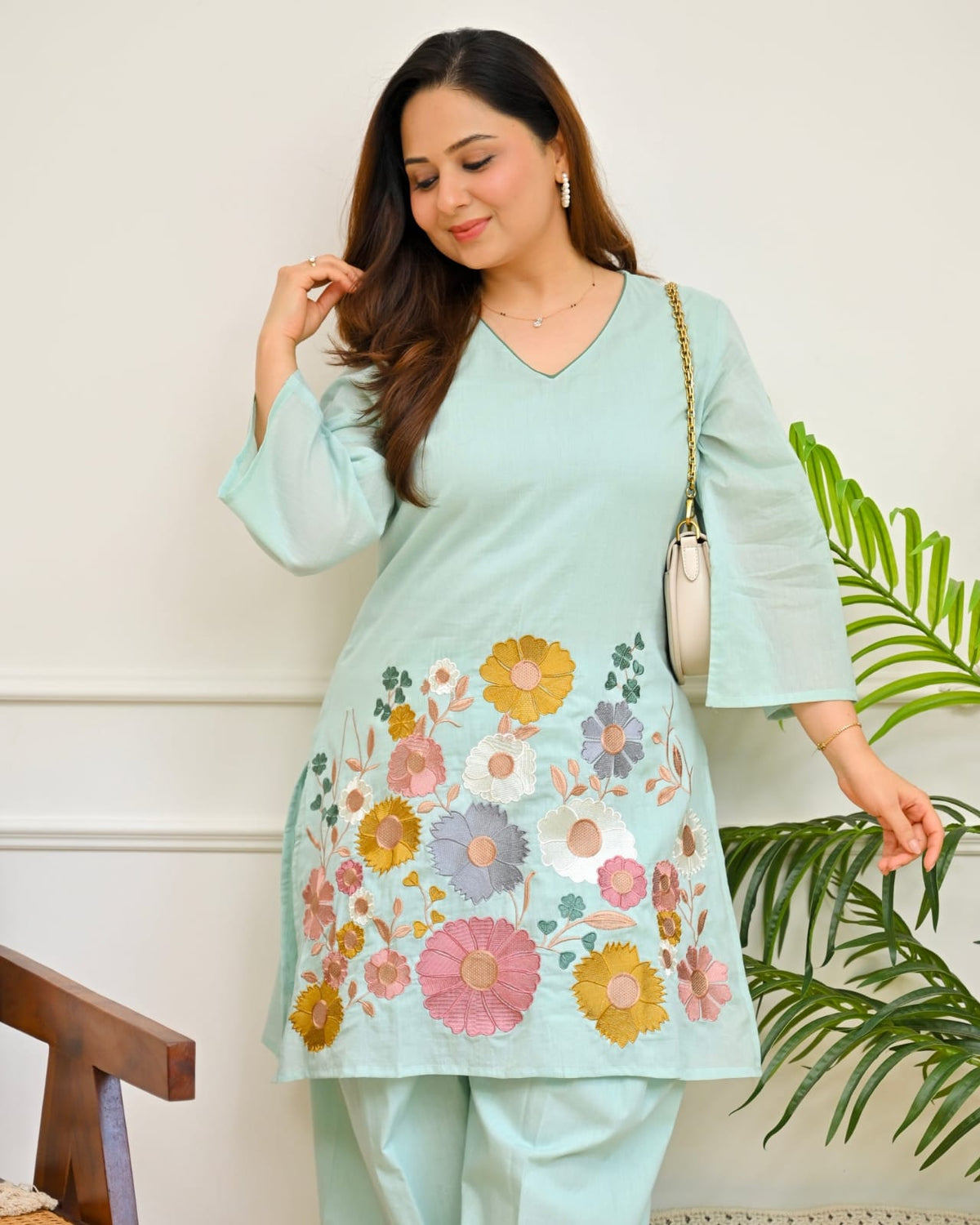 Mint Green Floral Embroidered Kurta Pant Set