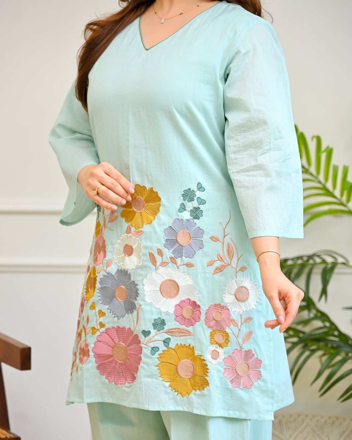 Mint Green Floral Embroidered Kurta Pant Set