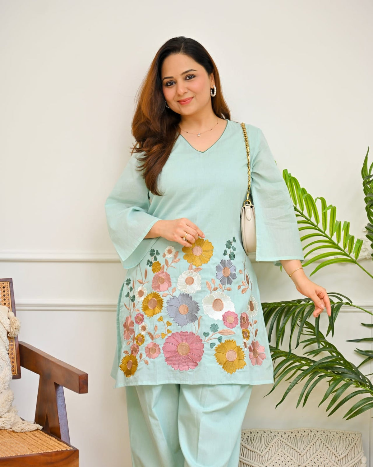 Mint Green Floral Embroidered Kurta Pant Set
